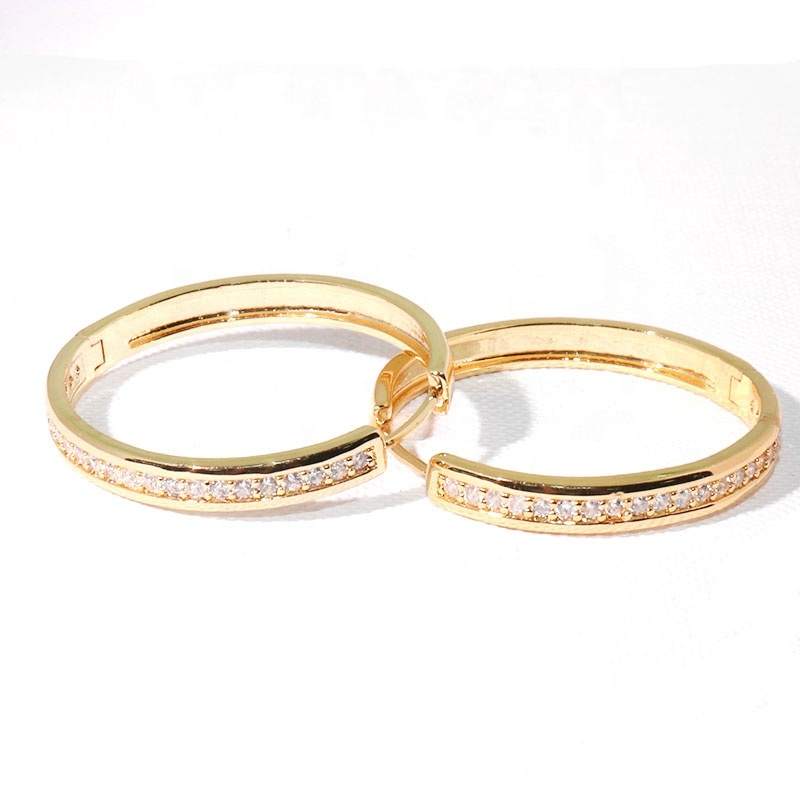 Fashionable 18k Gold Plated huggies Earring for Women