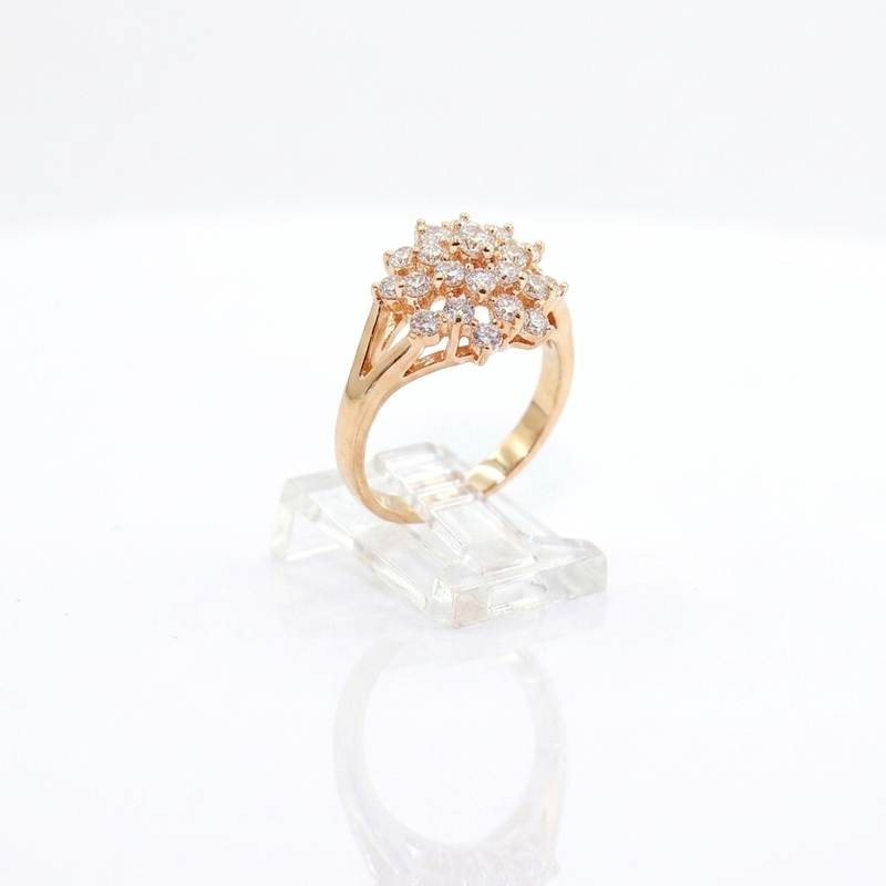 ODM OEM Custom Jewelry Factory Wholesale 18K Gold Plated Alloy Classic Geometric CZ Stone Claw Setting Wedding Engagement Ring